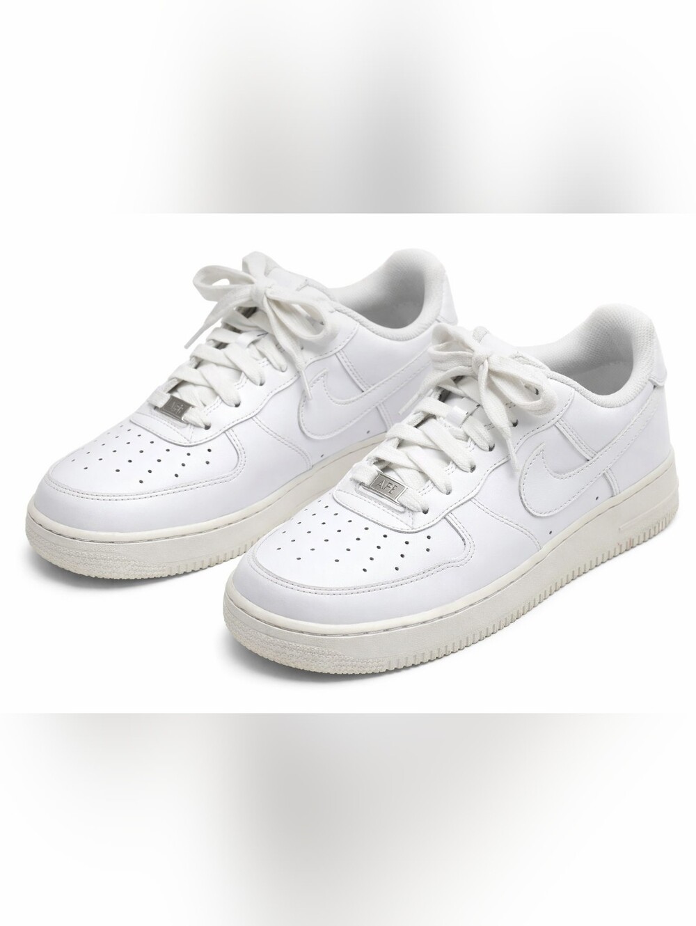 Nike White Classic Low-Top Leather Sneakers